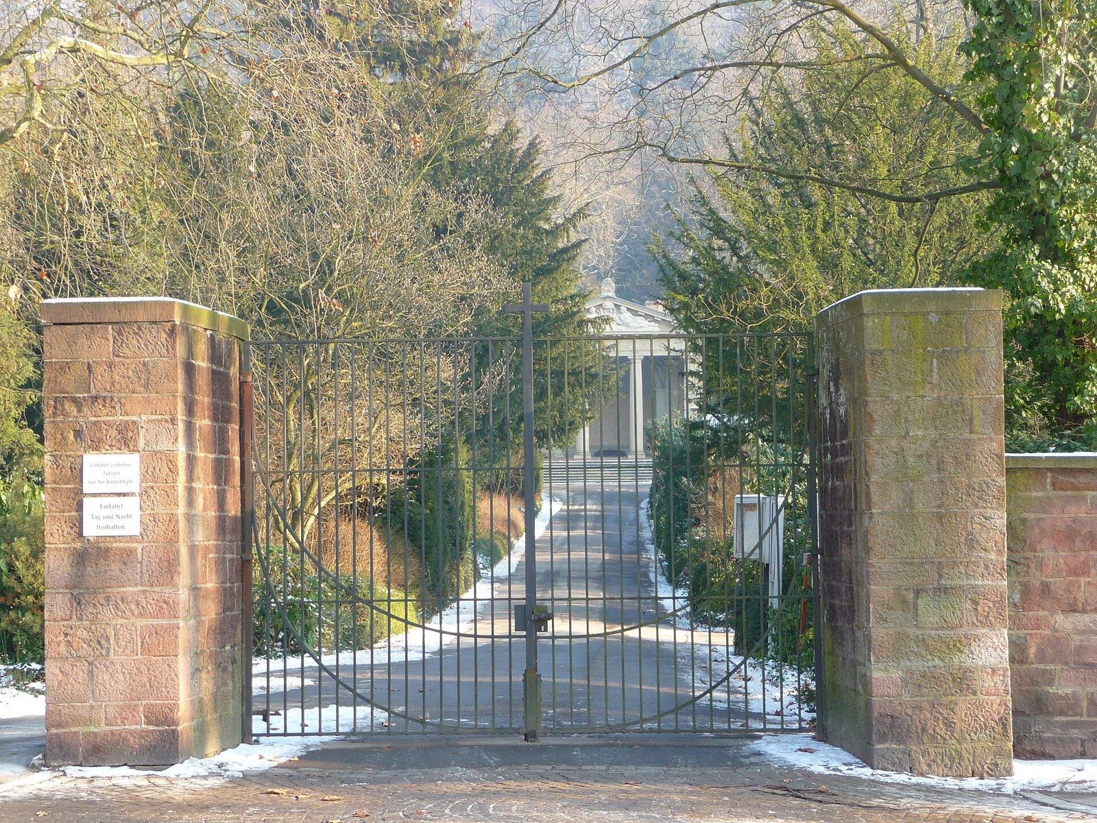Haupteingang des Bergfriedhofs Heidelberg – Bergfriedhof Heidelberg